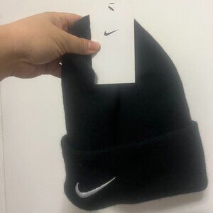 Nike Black Peak Beanie Hat NWT